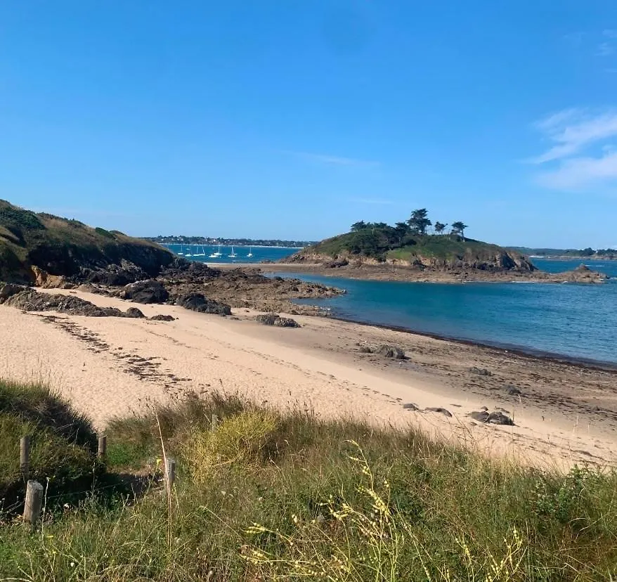 Nyaraló Magnifique Bas De Villa Deux Chambres Situe Pres Des Plages Et Du Golf Saint-Briac-sur-Mer